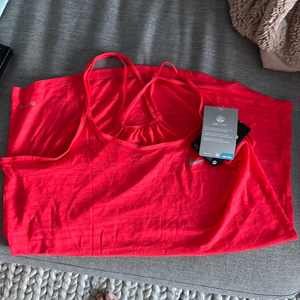 Nike tank
